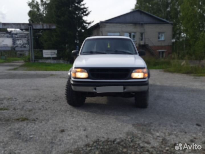 Ford Explorer 4.0 МТ, 1996, 196 263 км
