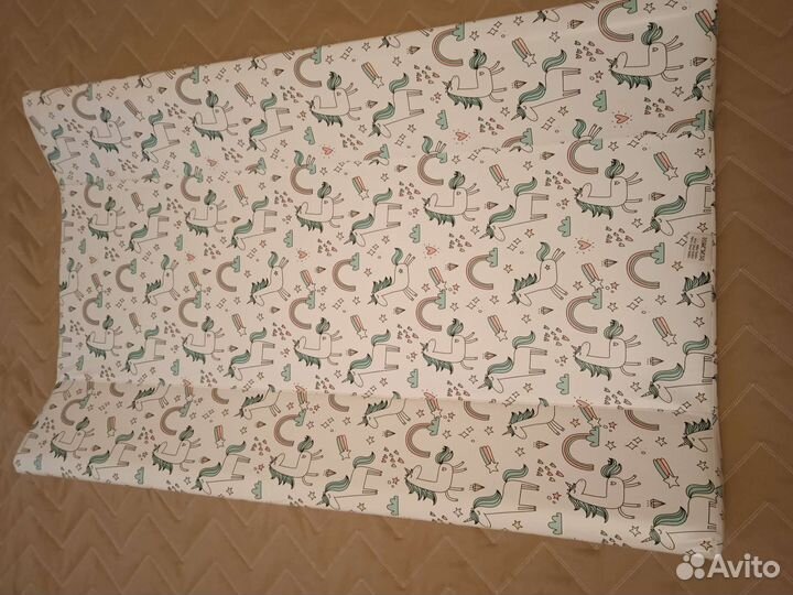 Доска для пеленания на кровать