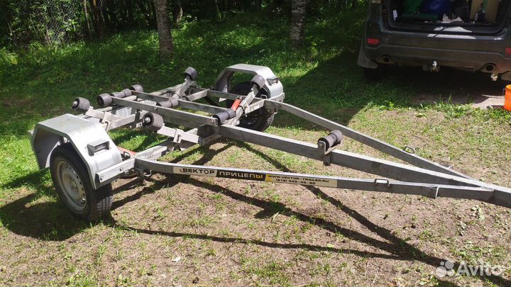 Прицеп лодочный роликовый лав 81014