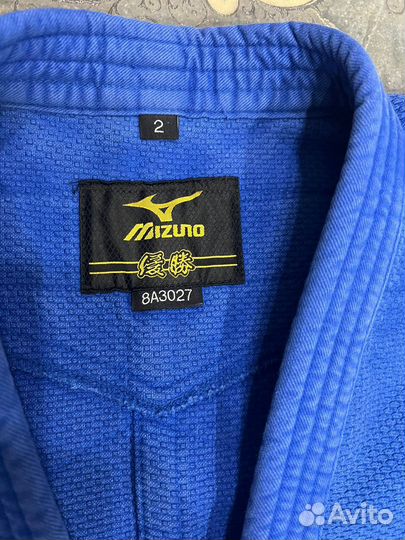 Комплект из 2 кимоно для дзюдо Mizuno 160 (2)