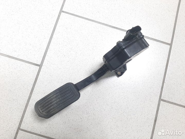 Педаль газа Toyota Rav 4, 40 (2012-2019)