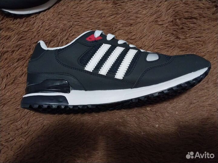 Продам кросовки