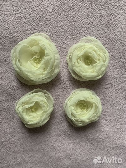 Брошь - цветок из ткани