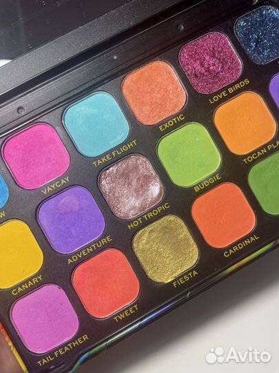 Цветная палетка теней 