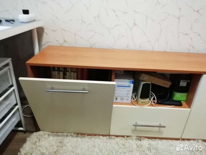 Тумба под телевизор