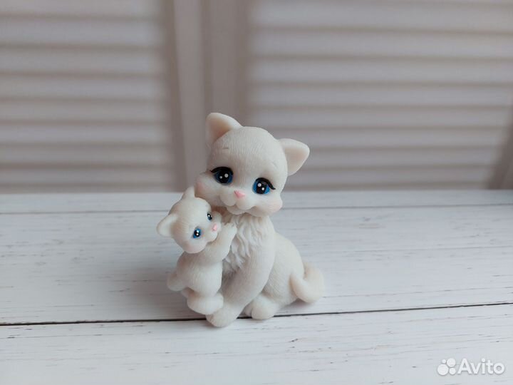 Кошка с котенком мыло