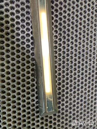 Молдинг двери прав. зад. Mercedes-Benz G350