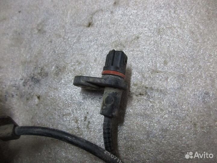 Датчик ABS задний правый Mitsubishi Outlander XL