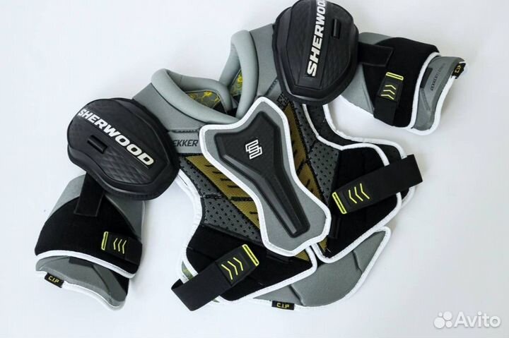 Защита хоккейная