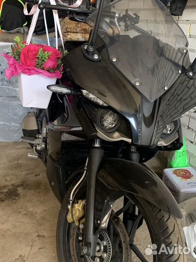 Bajaj pulsar RS 200