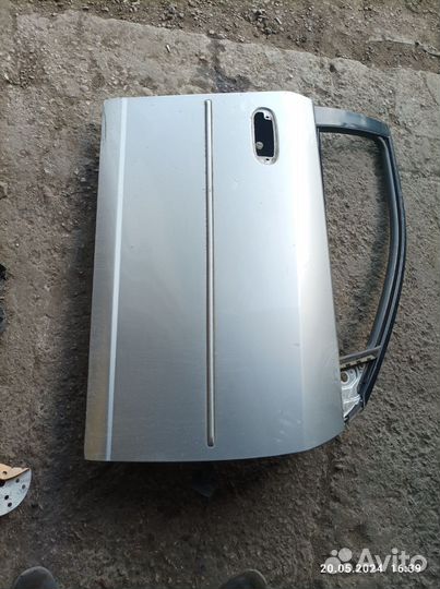 Дверь передняя правая Cadillac Cts 1 02-08