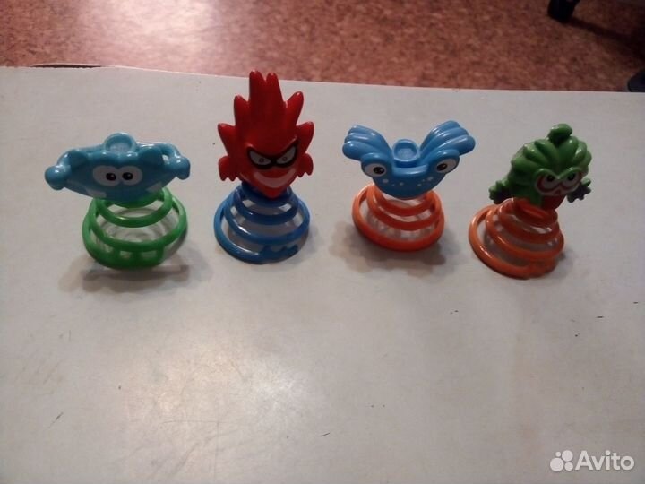 Киндер сюрприз Марвел 2021 и др