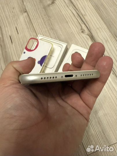 iPhone 11, 128 ГБ