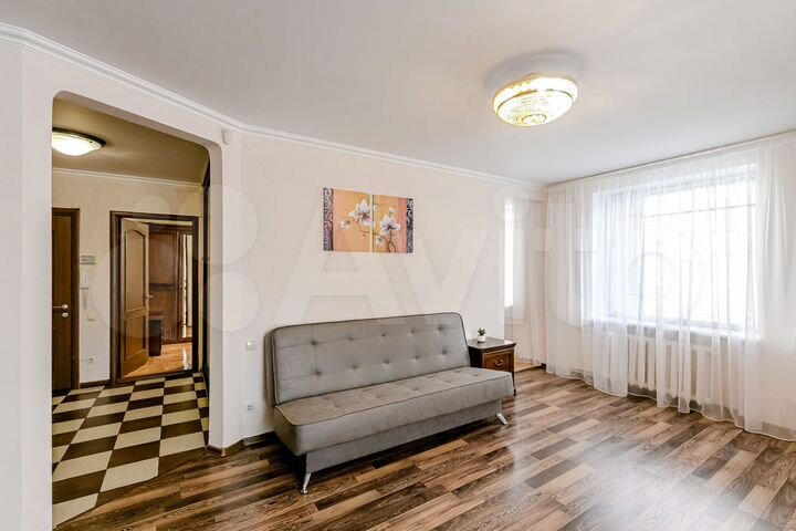 3-к. квартира, 57 м², 3/6 эт.