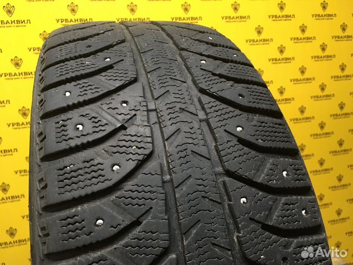 Bridgestone Ice Cruiser 7000 215/50 R17 91T