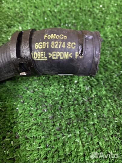 Патрубок охлаждения Вольво S80 S60 V70 XC70