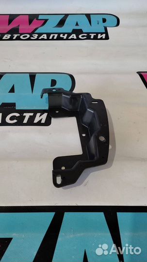 Кронштейн (крепление) Tesla Model S 2012