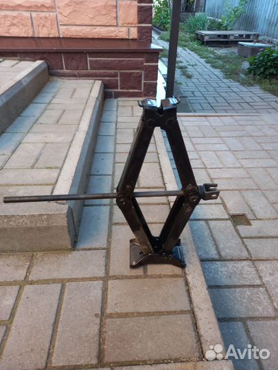 Автодомкрат