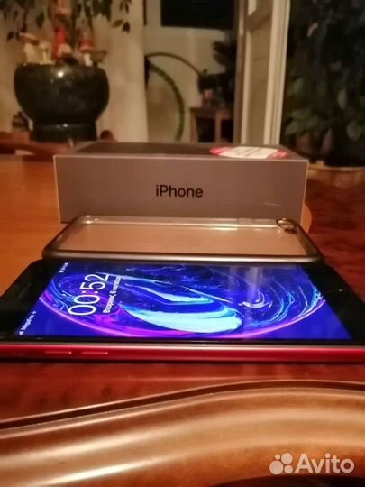 iPhone 8 Plus, 64 ГБ