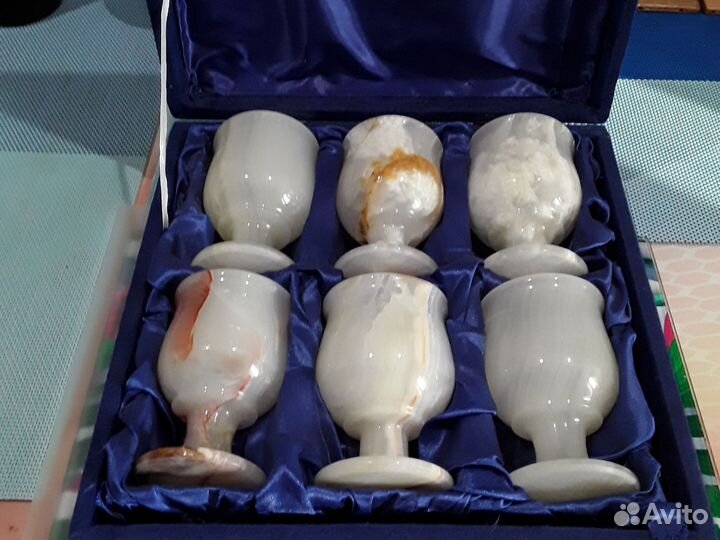 Фигурки из оникса