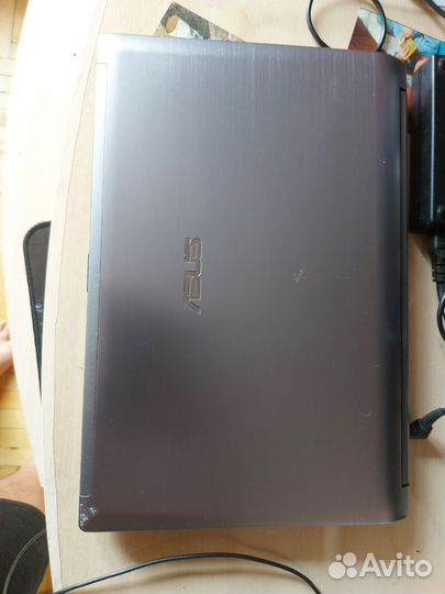Ноутбук asus
