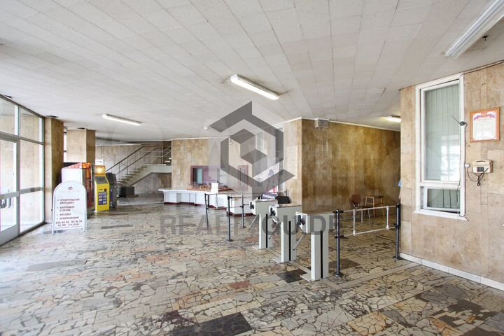 271 м2 Бизнес-центр 