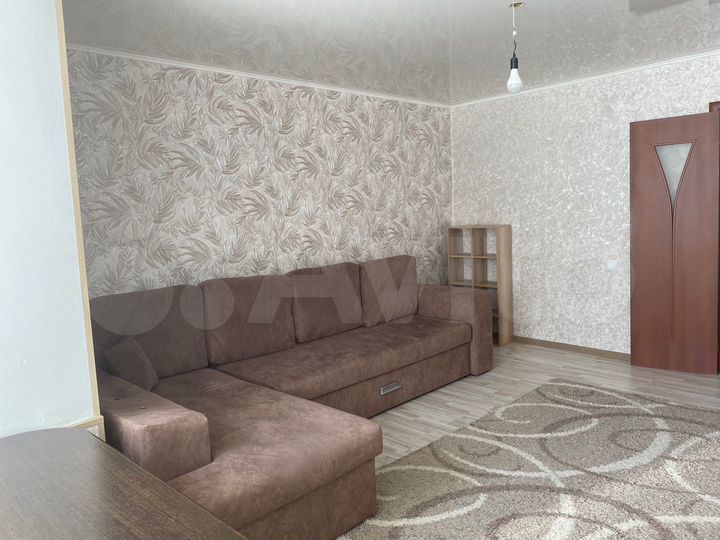 2-к. квартира, 60 м², 1/2 эт.