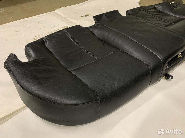 Задний ряд сидений BMW 7 E38