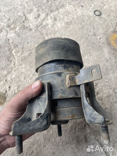 Опора двигателя, подушки двигателя тойота венза