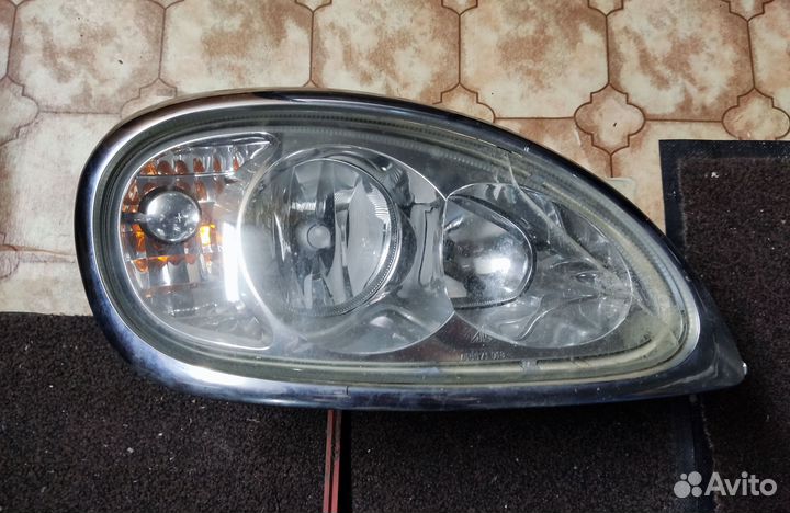 Фары газ 31105