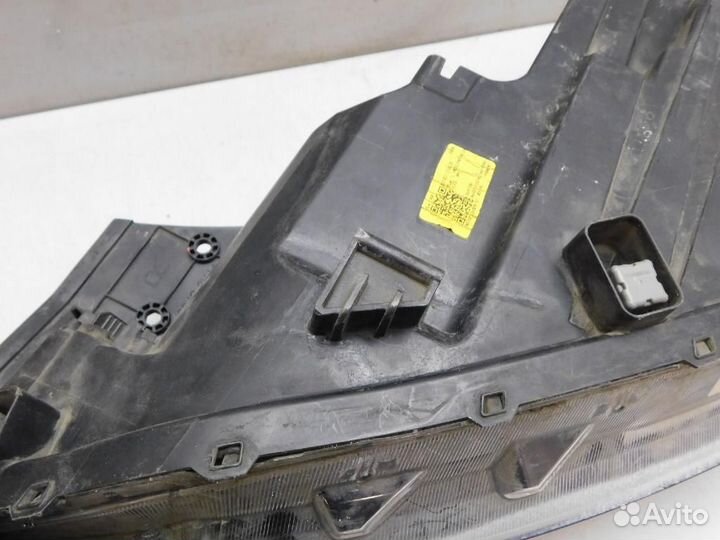 Фара правая Hyundai Tucson