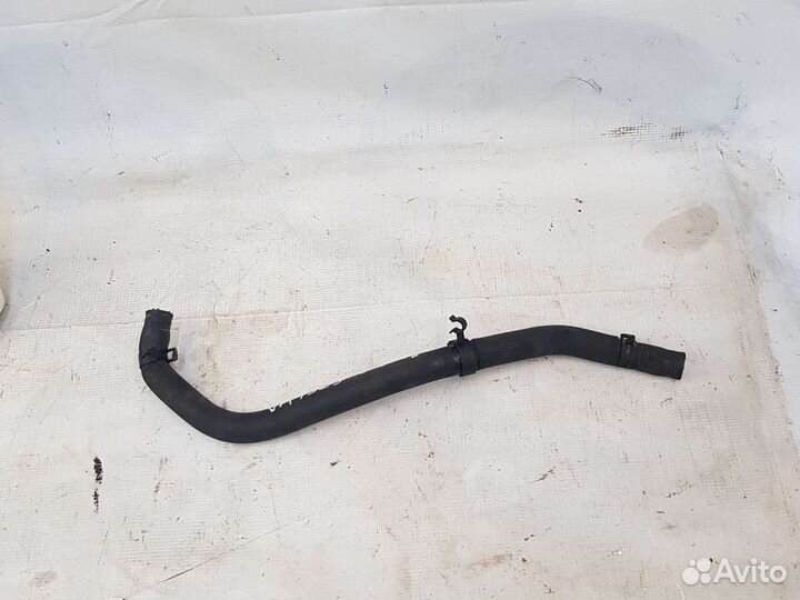 Патрубок системы охлаждения VW Touareg 7L6121109D