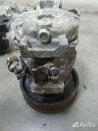 Компрессор кондиционера Toyota Avensis хэтчбек 2.0