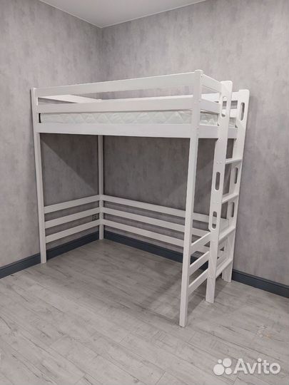 Кровать чердак