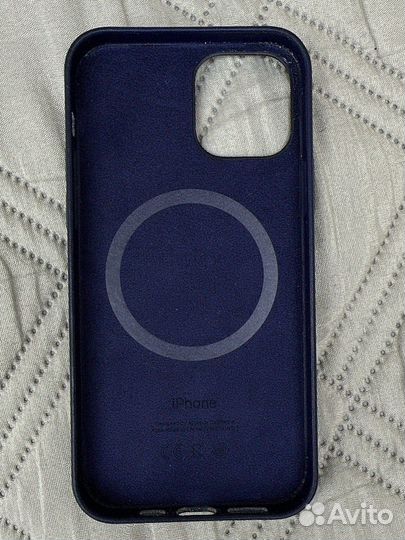 Чехол на iPhone 12 / iPhone 12 Pro