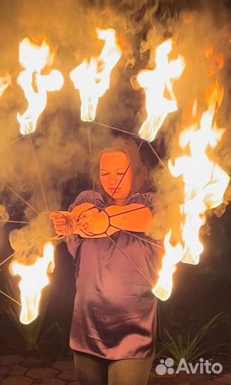 Фаер шоу, танец с огнем