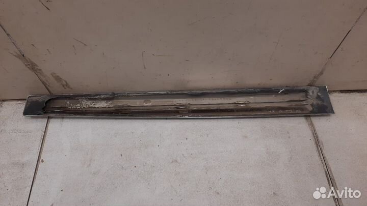 Молдинг двери задней правой Nissan Pathfinder