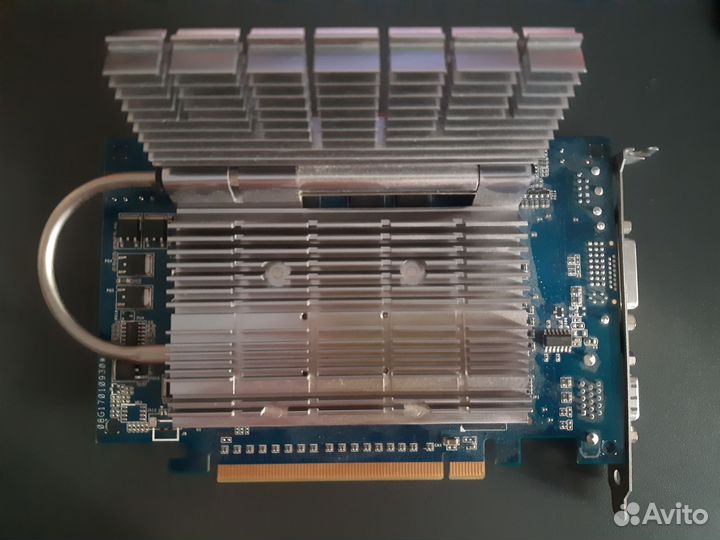 Asus EN 7600 gs Top silent /HTD/512M/A