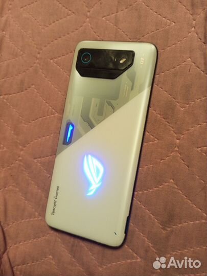 ASUS ROG Phone 7, 8/256 ГБ