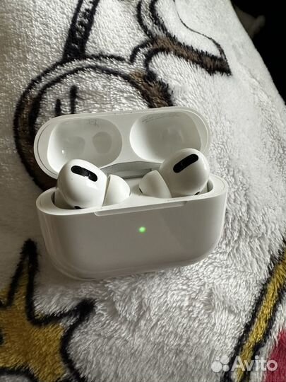 Наушники Apple AirPods Pro 1 MagSafe Charging Case