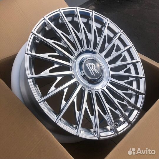Кованые диски R23 5x120 на Rolls-Royce Ghost