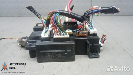 Блок предохранителей Citroen C-Crosser 2008