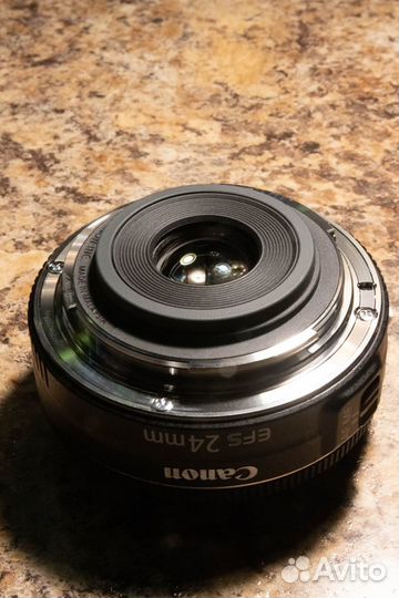 Canon ef-s 24mm f/2.8 STM