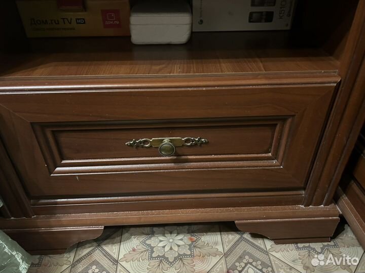 Тумба прикроватная