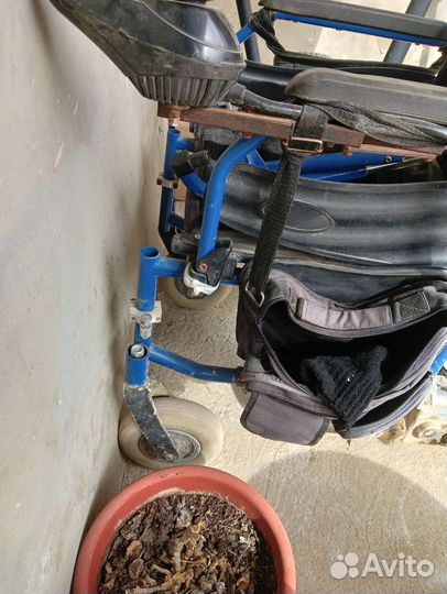 Инвалидная коляска с электроприводом