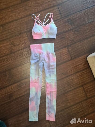 Спортивный костюм новый