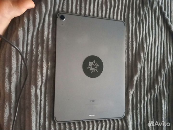 Продам iPad air 4 2022