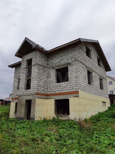 Дом 209,6 м² на участке 10 сот.