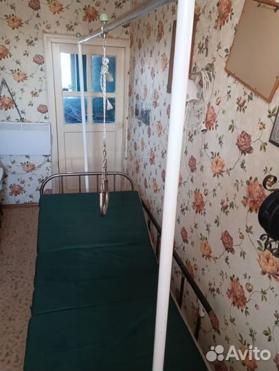 Кровать с матрасом бу