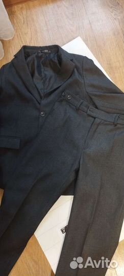 Школьный костюм для мальчика 134 серый